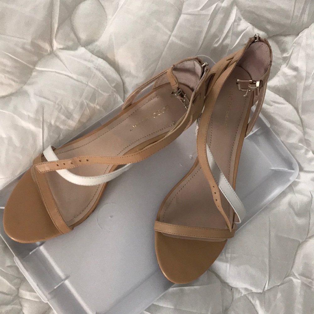 Minimal wear sandals, BCBG